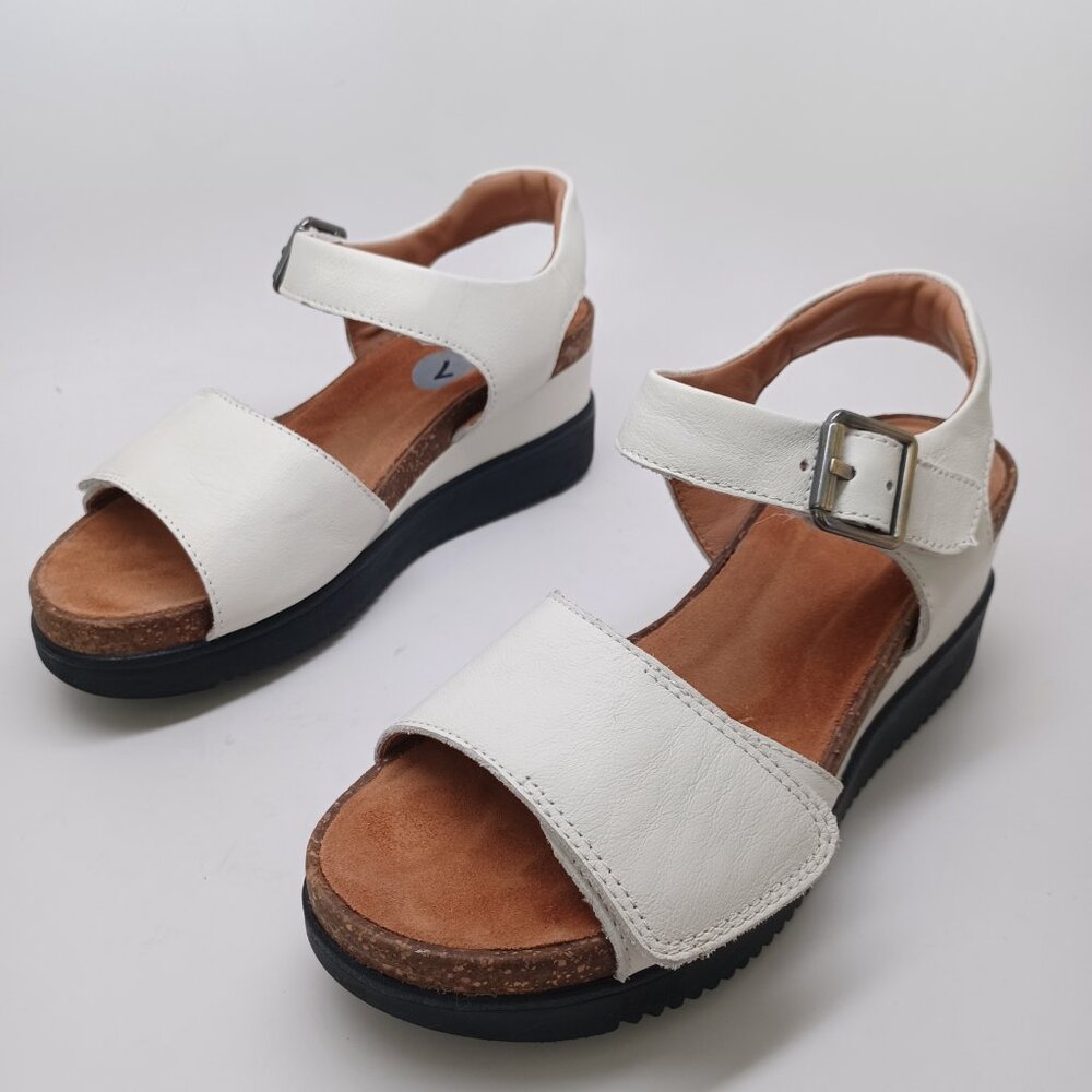 Clarks Unstructured Sandals White Cork Wedge Adjustable Two Strap Womens 7 - Picture 6 of 16